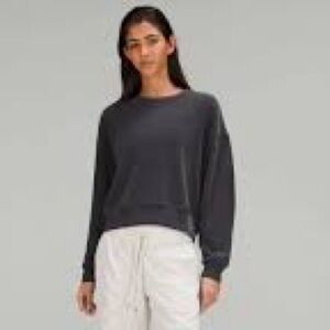 LULULEMON NWT $128 Softstreme Perfectly Oversized Cropped Crew Black